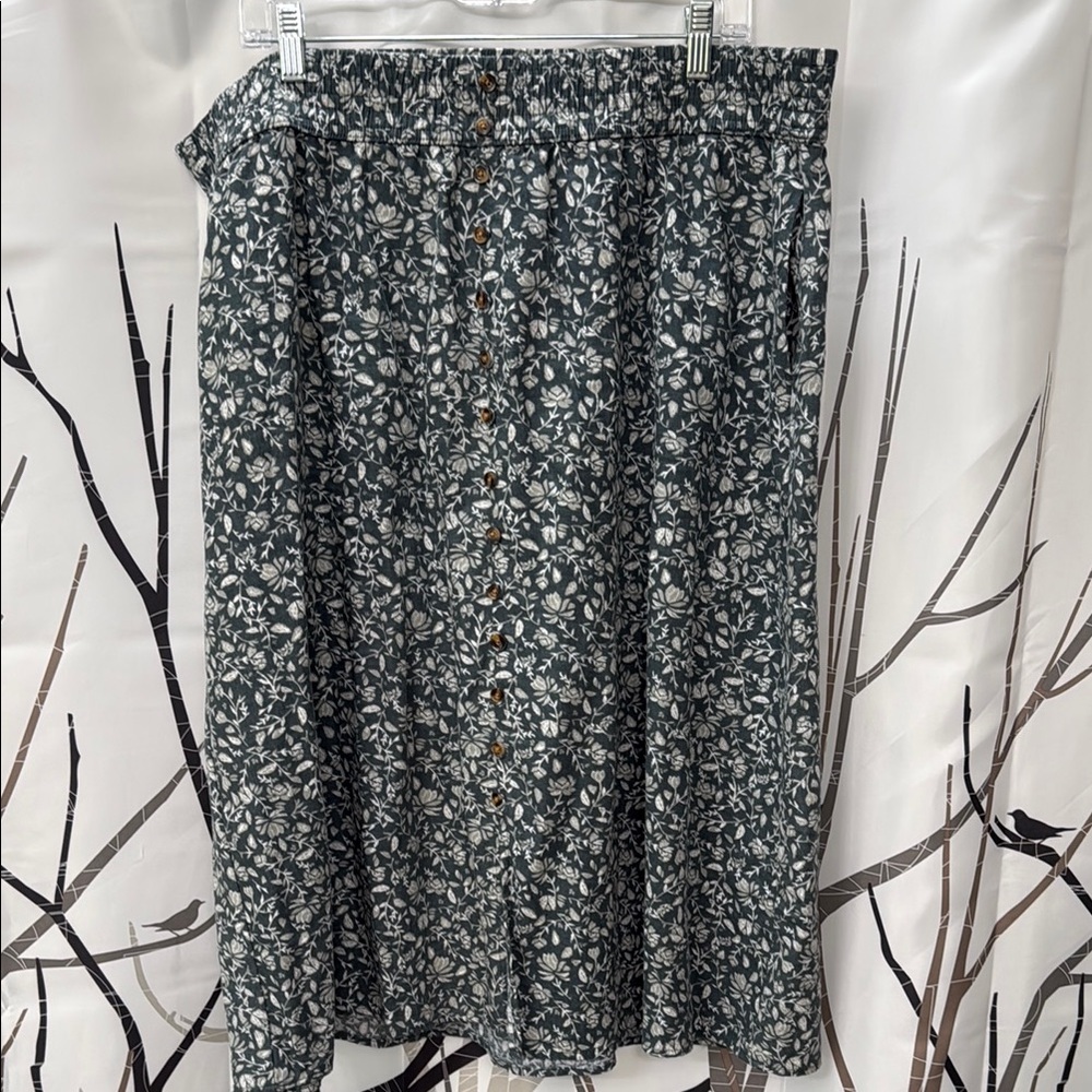 Sonoma Black and White Smocked A-Line Midi Skirt - 1X